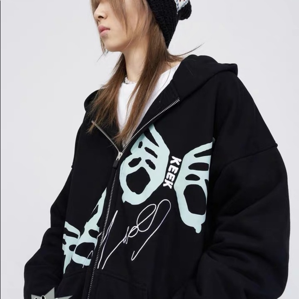 SOLD 🖤🦋 zip up hoodie